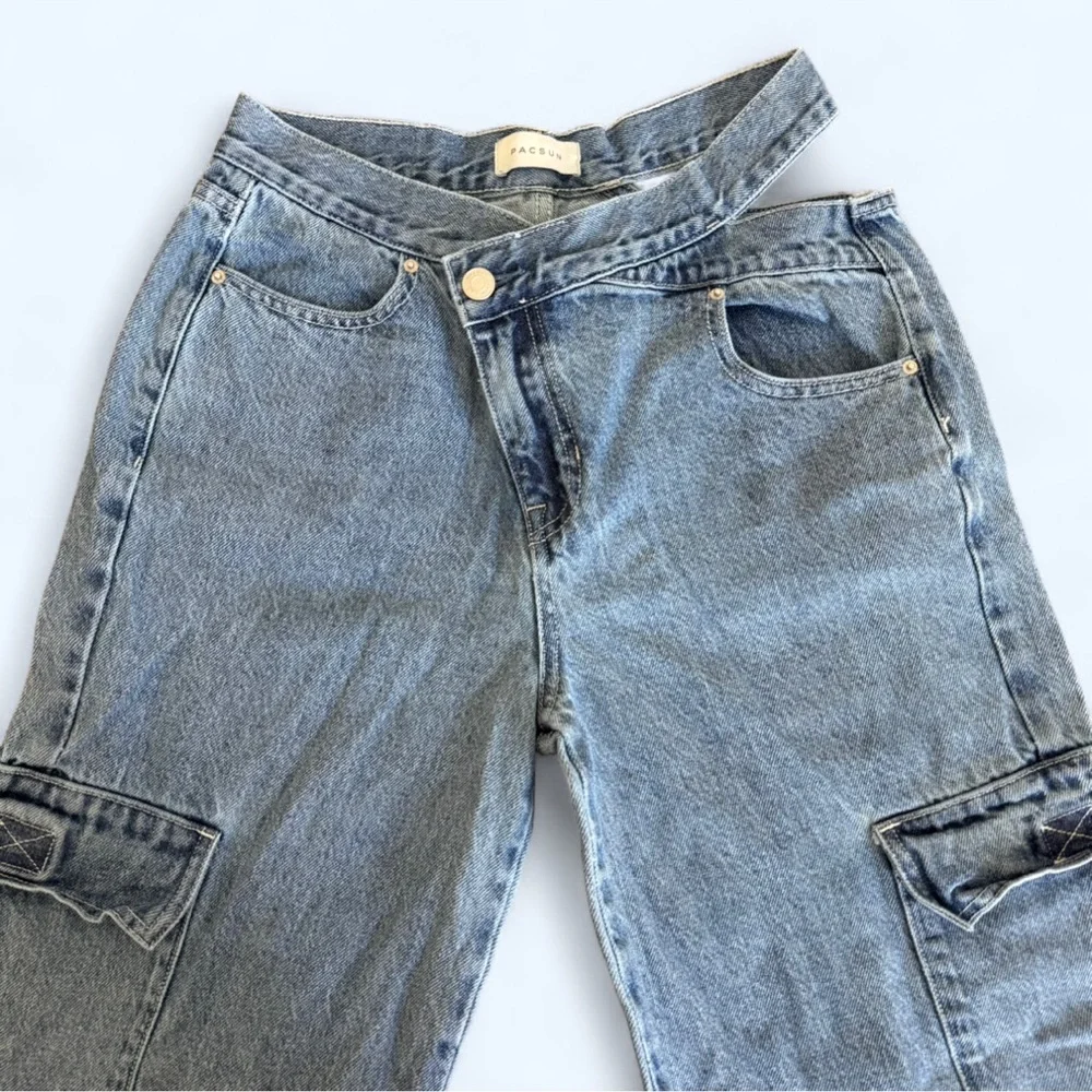 Pacsun Eco Medium Indigo Asymmetrical Mid Rise Baggy Cargo Size 25